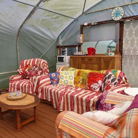 Bell Tent One Of Three To Rent Fully Equipped Private Equipped Kitchen Tents Too Saint-Michel-de-Montjoie Exterior photo